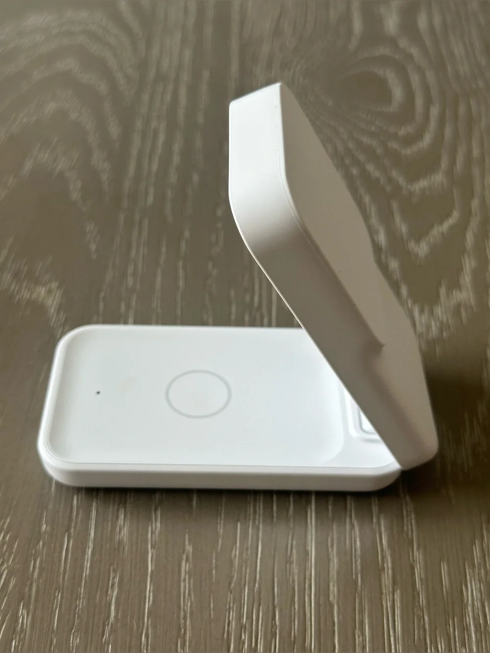 Belkin UltraCharge 3-in-1 Foldable Magnetic Wireless Charger Qi2 25W WhiteWIZ024